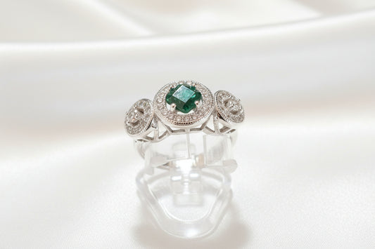 Pierre™ Vintage Bypass Solitaire