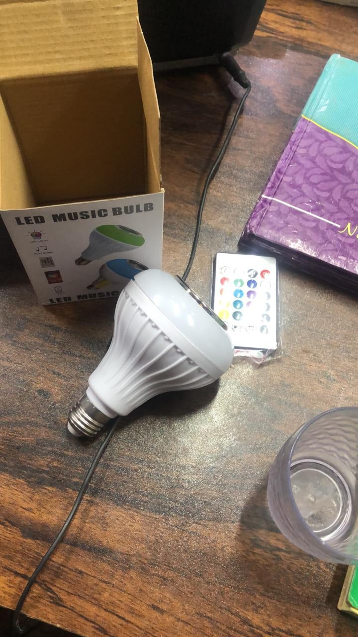 LED Music Bulb with Built-in Bluetooth Speaker